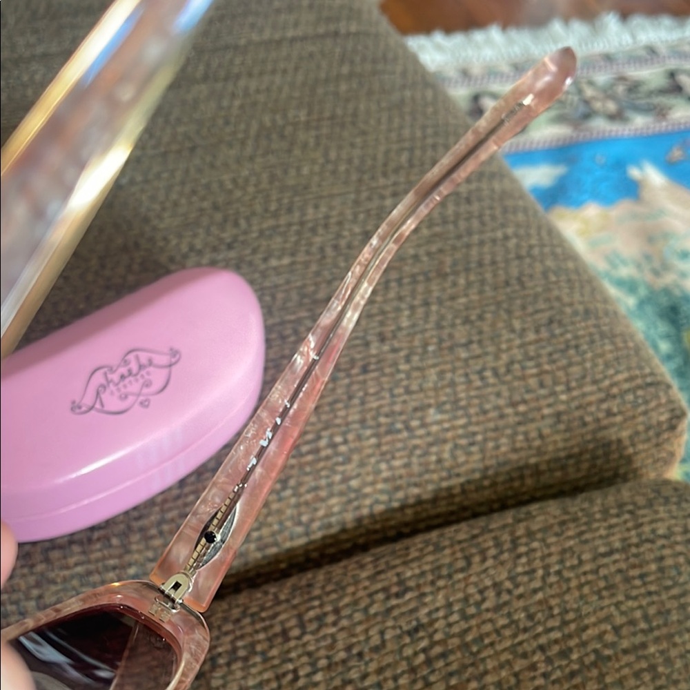 Pink Floral Sunglasses with Protective Case - Picture 10 of 10